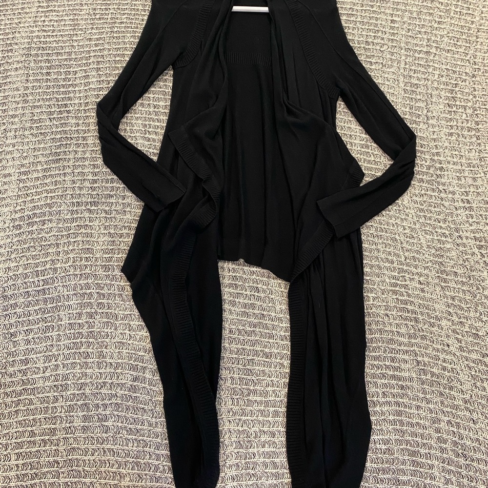 Lululemon Universal Wrap - Picture 2 of 6